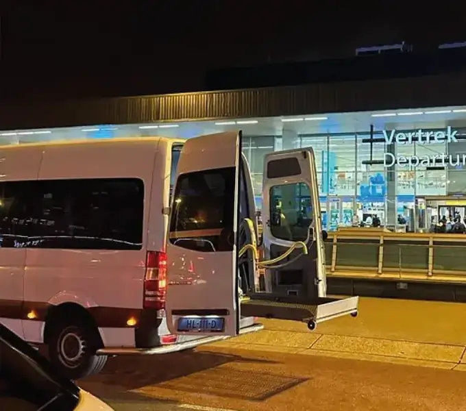 Rolstoeltaxi Schiphol Ijmuiden